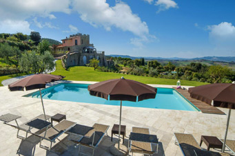 Luxe kleinschalig toscaans agriturismo loopafstand van stadje