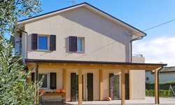Kleinschalige strandvakantie vlakbij kust Fermo Kleinschalige strandvakantie met glamping tent aan Marche kust, oost italie