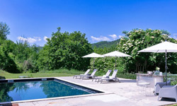 foto: Moderne vakantie villa met zwembad in Marche bij Sibilinni